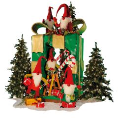 Nordic Santa w/ Christmas Parcel